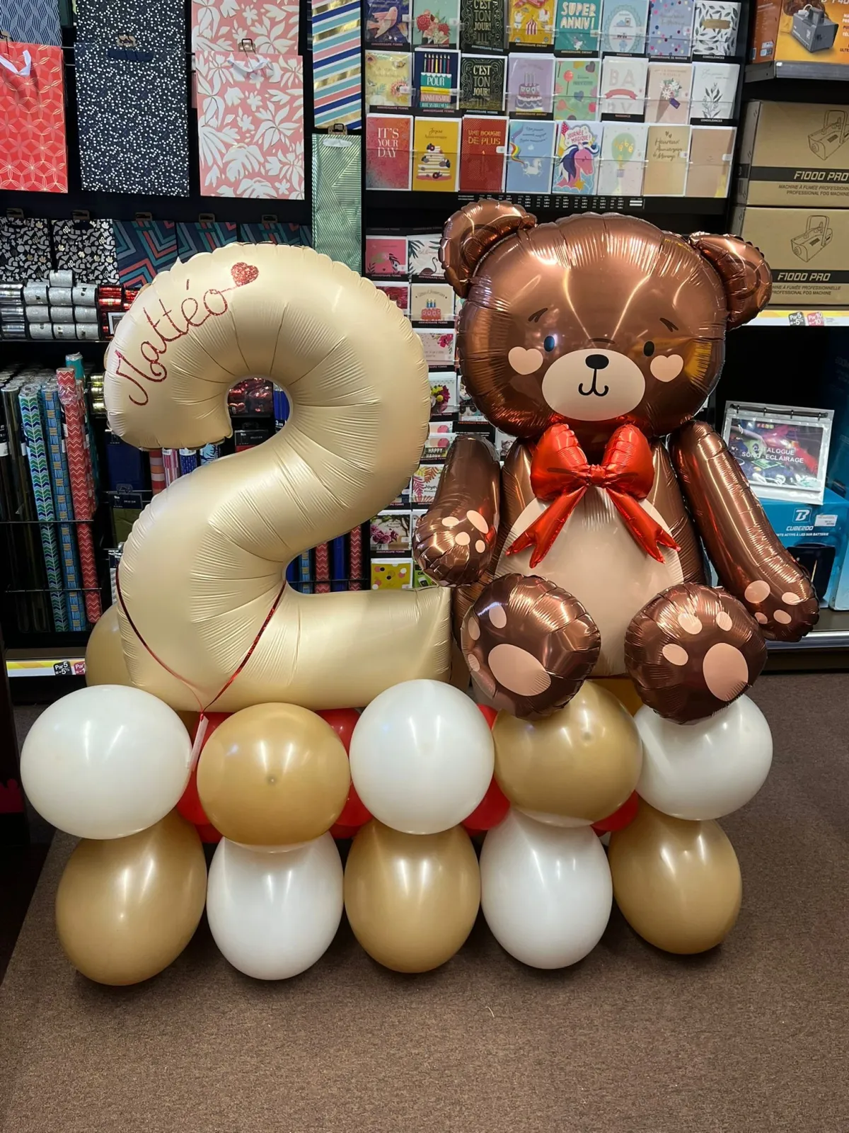 Photo de Où commander une composition de ballons personnalisée pour une fête ?